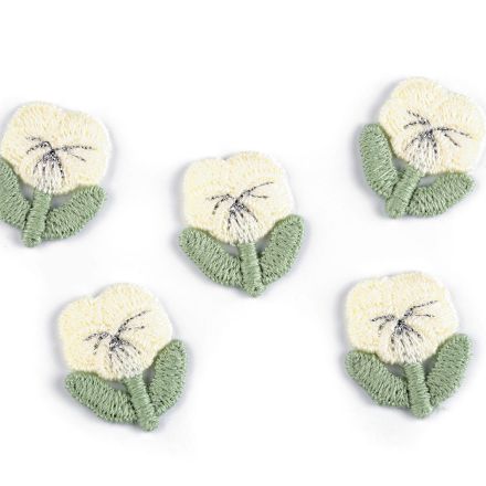 Galanterie: Vyšívaný květ 2,1x2,5 cm (1ks) - krémová